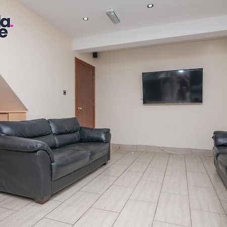 Kunda House Dawlish Villa เบอร์มิงแฮม ภายนอก รูปภาพ