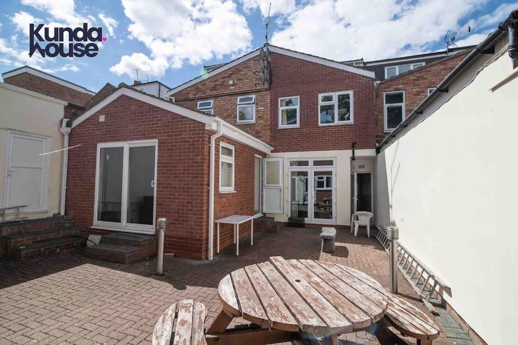 Kunda House Dawlish Villa เบอร์มิงแฮม ภายนอก รูปภาพ