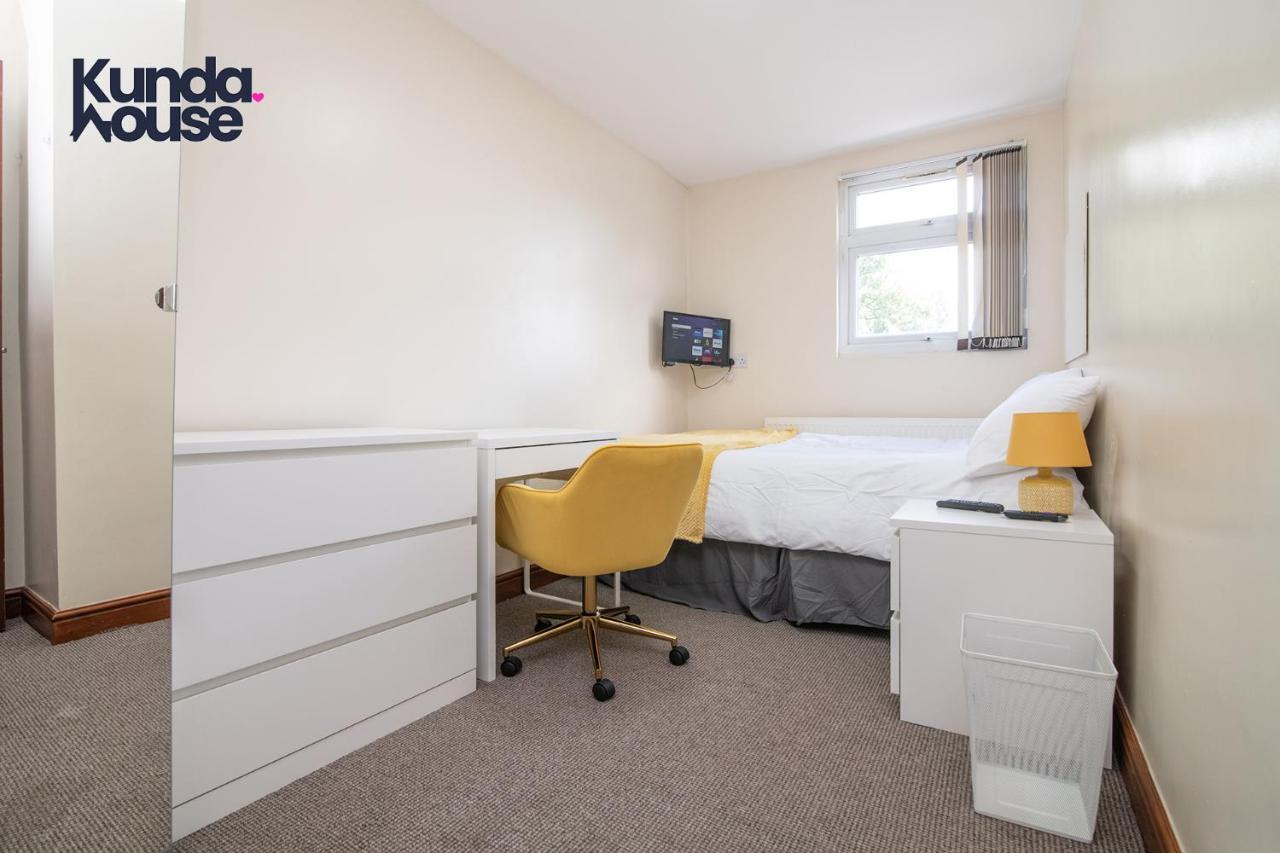 Kunda House Dawlish Villa เบอร์มิงแฮม ภายนอก รูปภาพ