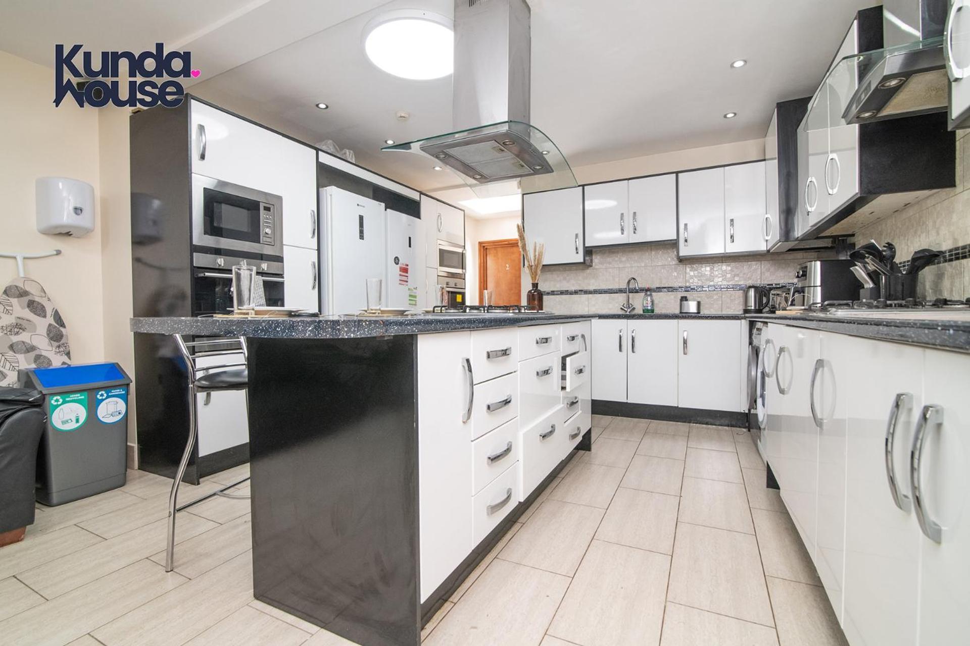 Kunda House Dawlish Villa เบอร์มิงแฮม ภายนอก รูปภาพ